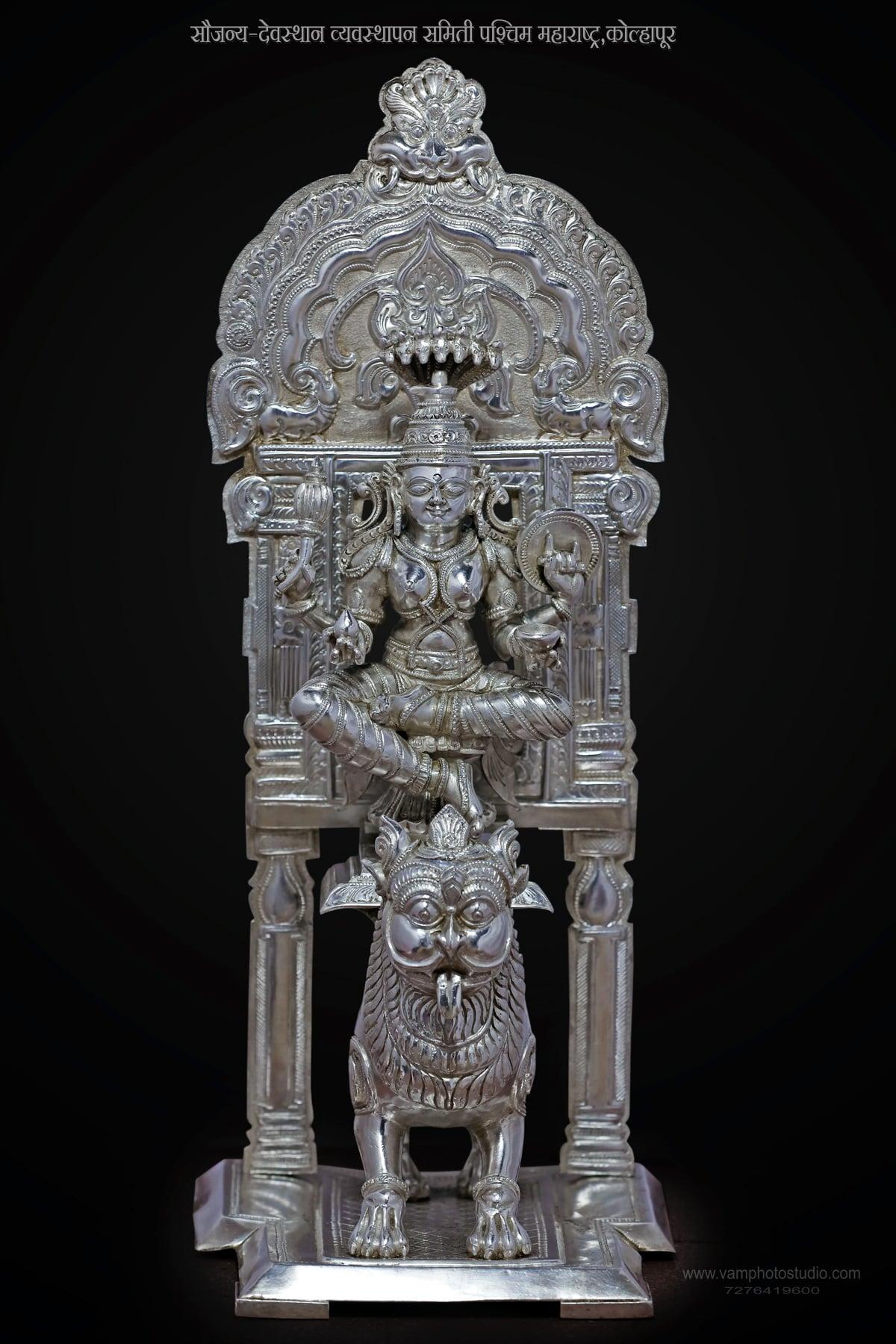 navratri-2020-shri-mahalaxmi-ambabai-jewellery-kolhapur-06